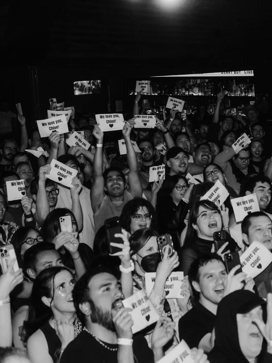 Chloe Qisha tweet media