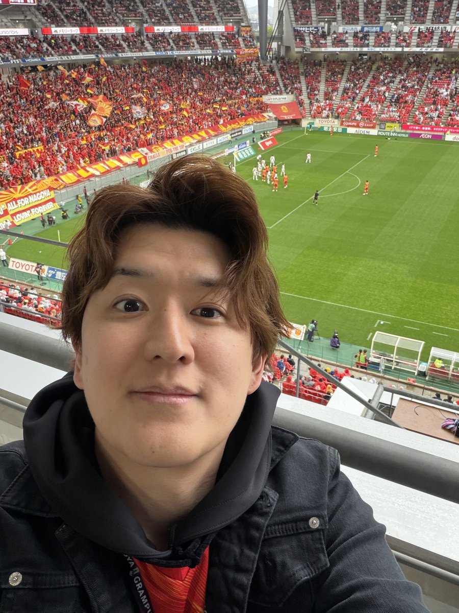 むらせ tweet media