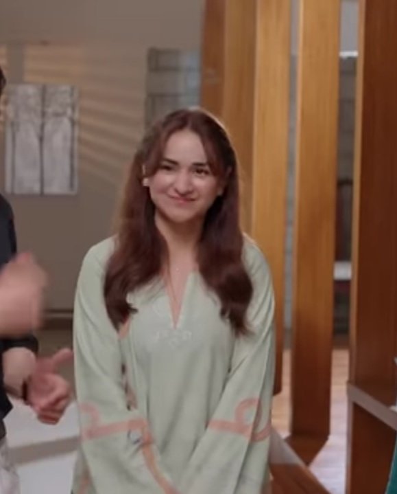 lookatthestar03's tweet photo. Rumi totally pookie n spooky 😂.

#DekhZarapyarse

#YumnaZaidi https://t.co/jVW3si57Uw