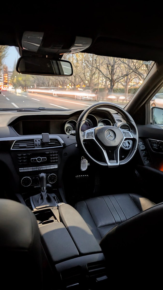 ツバサ tweet media