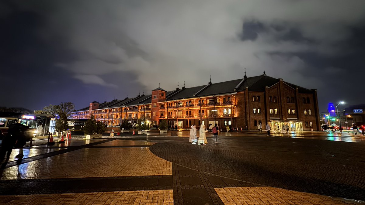 N.Y. garage tweet media