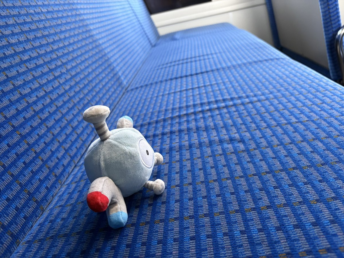 ใใใญ tweet media