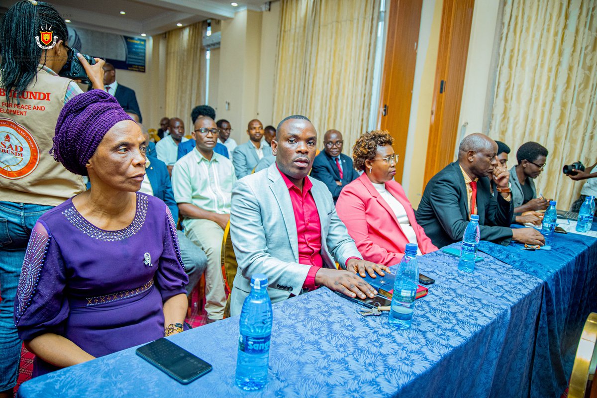 MAEBurundi's tweet image. Au cours de la période sous revue, le Ministère a initié et signé plusieurs accords de coopération, renforcé le cadre juridique international et assuré le suivi de projets stratégiques au bénéfice du Burundi.
#Coopération #RelationsInternationales
@EdouardBizimana @Sonitu6