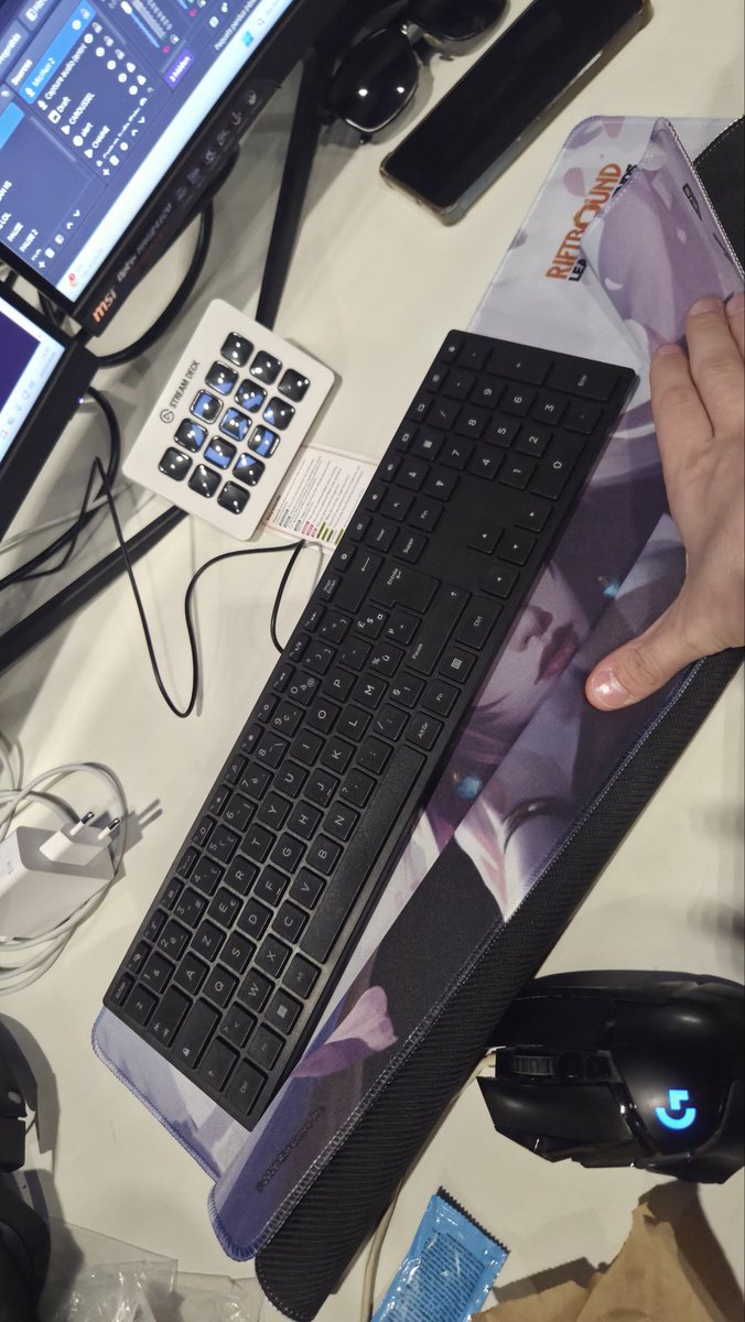 AlphaBoddy tweet media