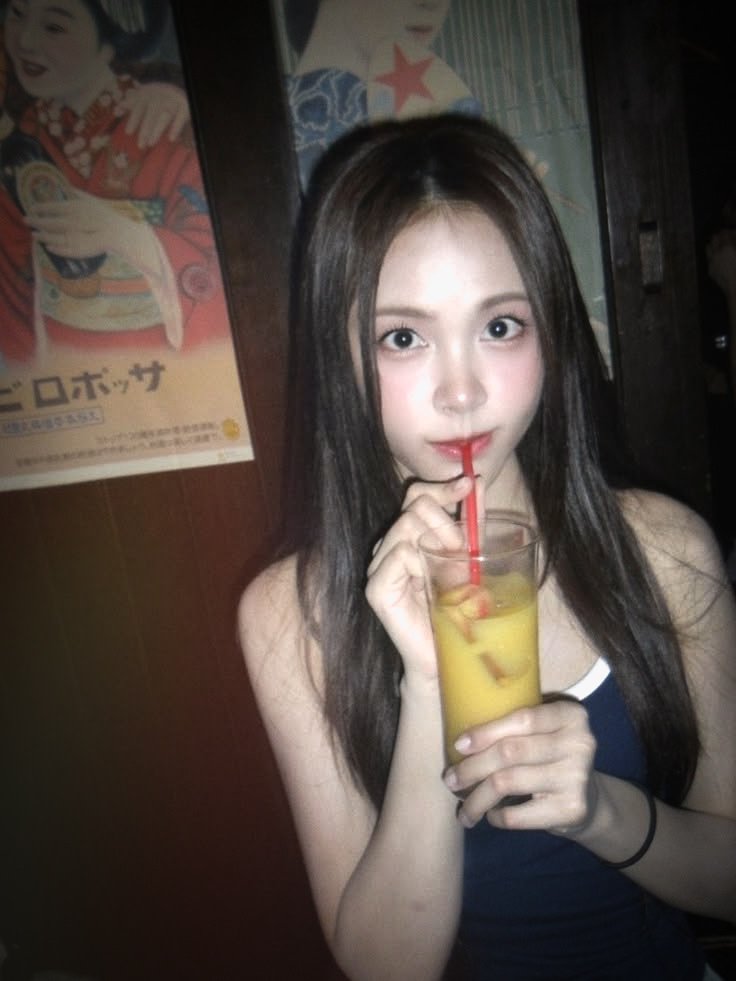 ୨୧ ose tweet media