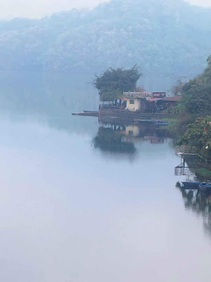 front_lake's tweet photo. बेगनासतालमा अस्पष्ट मापदण्डको कारण ठुला र वैधानिक व्यवसायीहरु आउन सकेनन् त्यसले बिकास अबरुध्द भईरहेको छ भने तालमै जोडिएर संचालन भई रहेको होटल रेष्टुरेण्टहरुले ताललाई प्रदुषित बनाई रहेकाछन ! अर्थात बेगनासमा न बिकास गर्न सकियो नत विनास नै रोक्न सकियो ! @ShahBalen @PM_nepal_ https://t.co/DOotsDrSyZ
