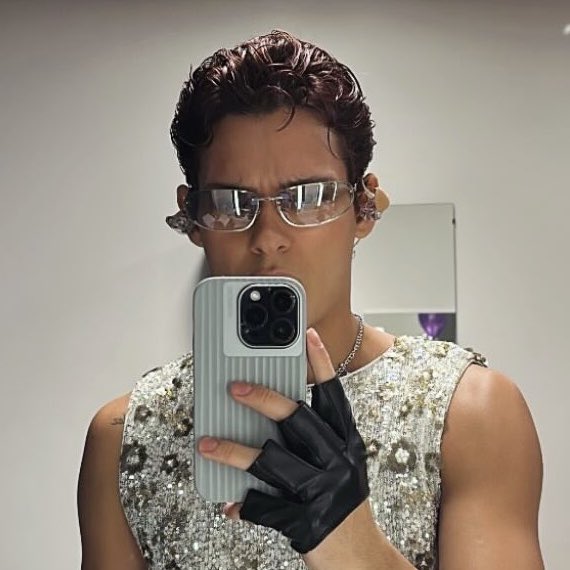 Omar Crave tweet media