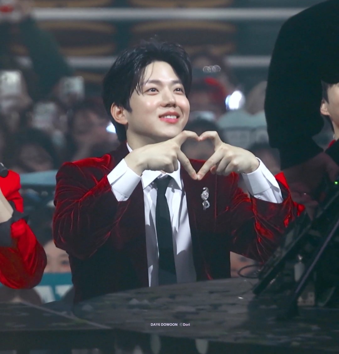 윤잉🐶 tweet media