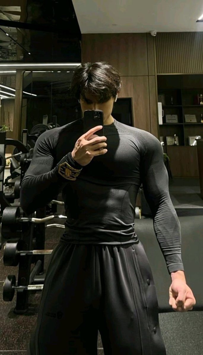 VLAD DRACULA tweet media