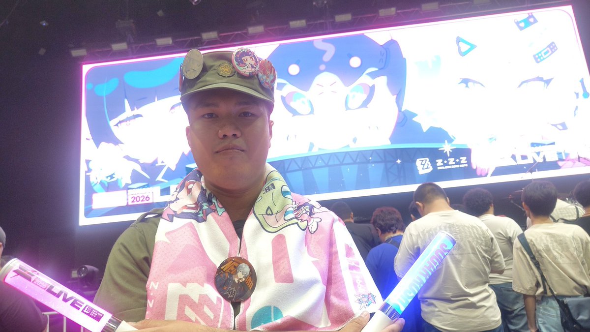 football tweet media