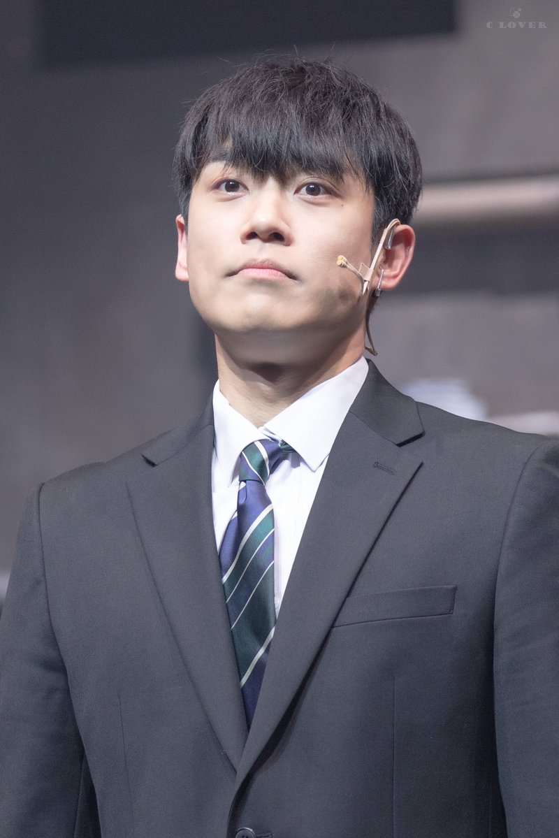 🥃⁰⁴¹²낮 → 나비 tweet media