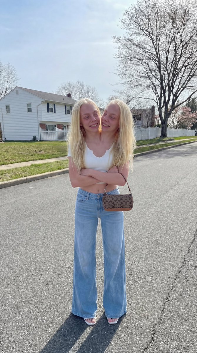 PamXBrend tweet media