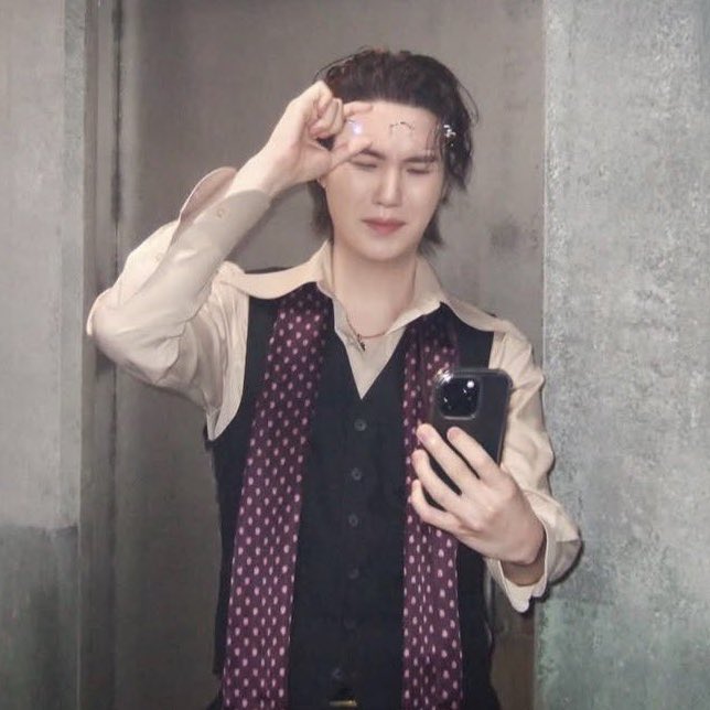 vee⁷ 🎸 tweet media