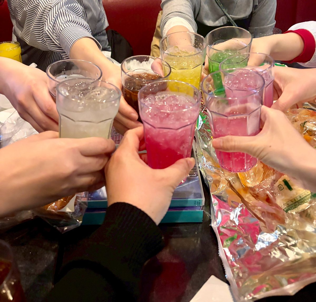 2451terachabo's tweet photo. 大好きで大切なお友だちにお誘いいただいて、タムちゃん達のドーム💿鑑賞会に初めて参加してきた(∗˃̶ ᵕ ˂̶∗)
楽しい時間をありがとうございました(*•̀ᴗ•́*)و ̑̑
#FAM_DOME
#timelez https://t.co/fnoygsURFi