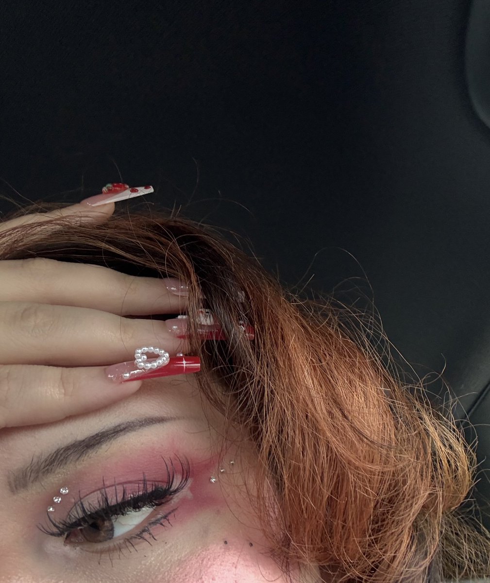 tahi ✩ 🍓 tweet media