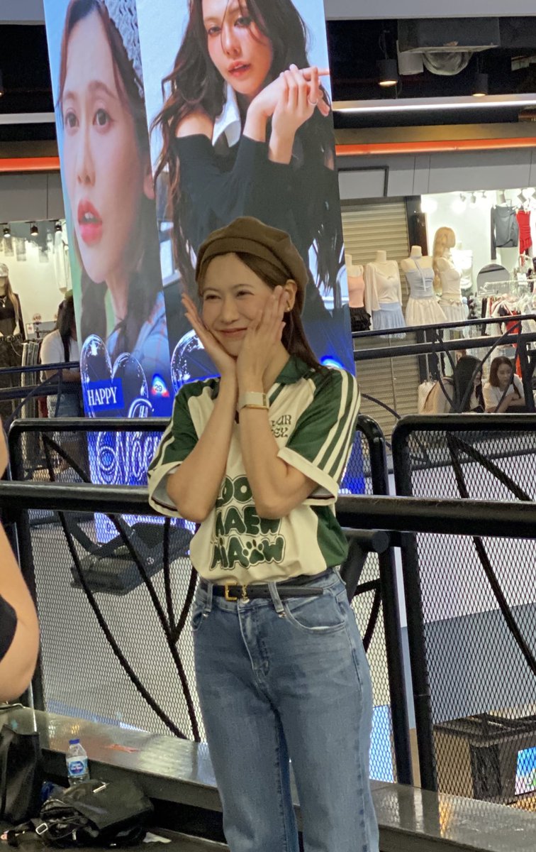 เราเอง~ 💗🌻 tweet media