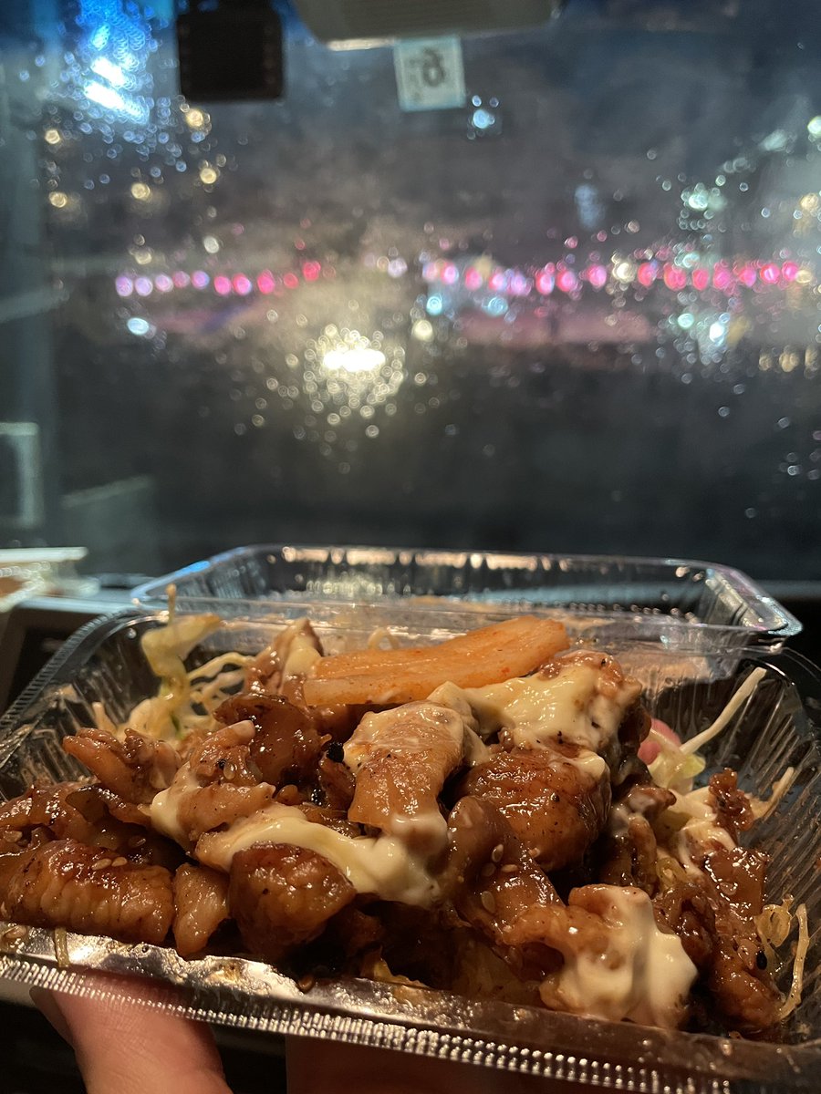 パリイ tweet media