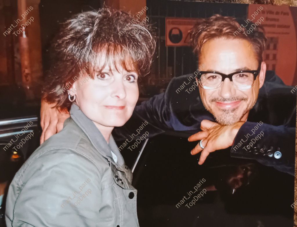 TopDepp's tweet image. Il est né un 4 avril et je souhaite un Bon Anniversaire à Robert Downey Jr.
#HappyBirthdayRDJ #HappyBirthdayRobertDowneyJr #RobertDowneyJr
📸 @TopDepp à Paris lors d'une de mes rencontres avec RDJ ❤️
(Pas la meilleure photo mais je ne trouve plus les 2 autres 🤷‍♀️)