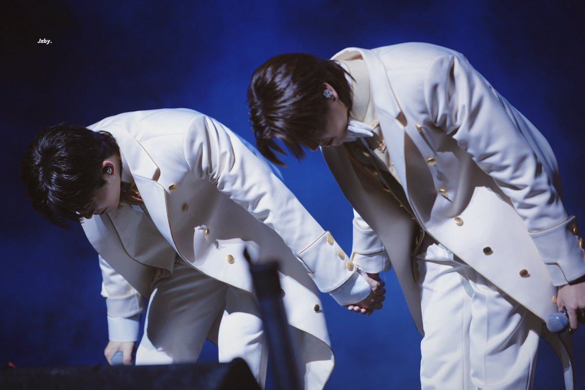 JZBY 💜 tweet media