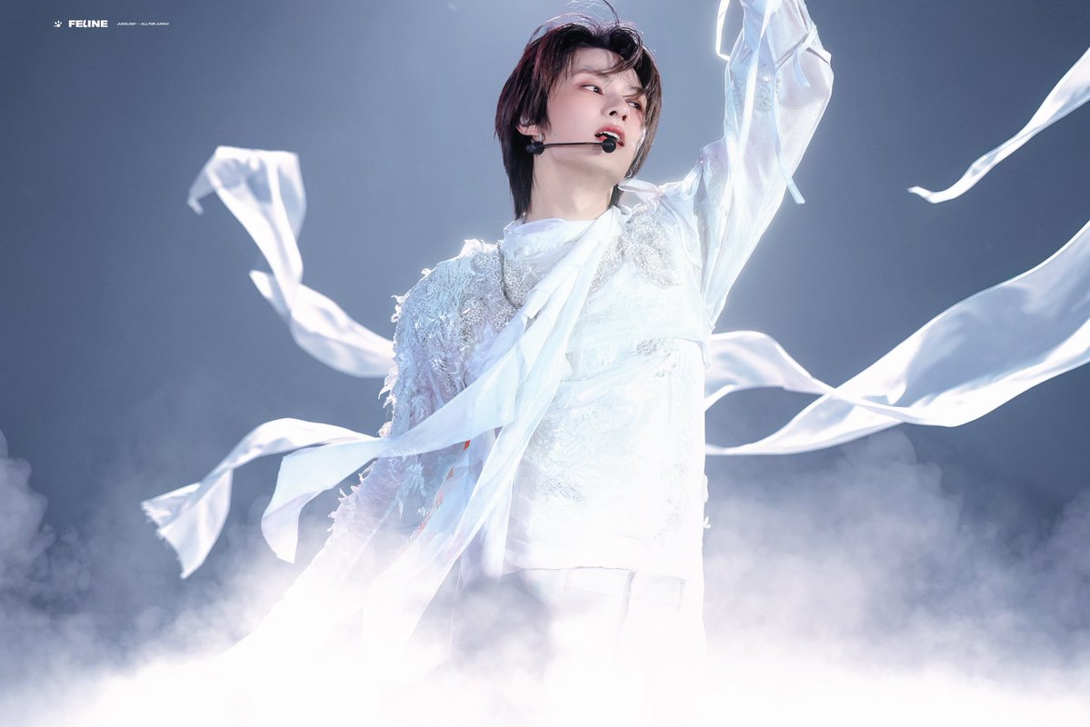 FELINE_JUNOLOGY tweet media