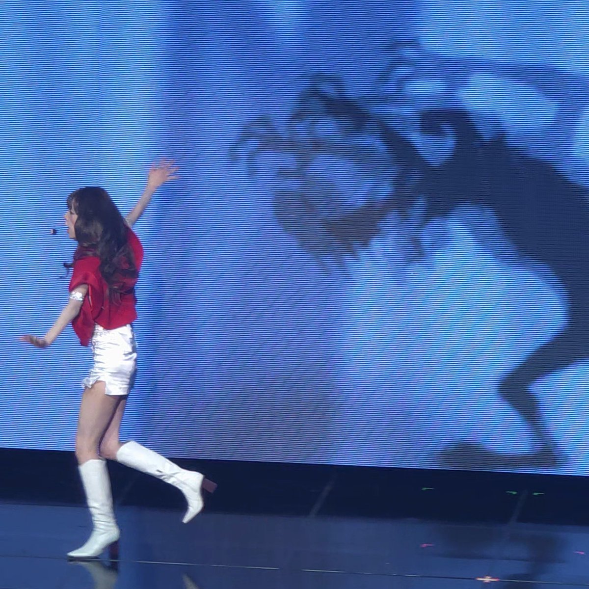 alldayena's tweet photo. 이때ㅈㄴ웃음 https://t.co/mIIGPZKqQS