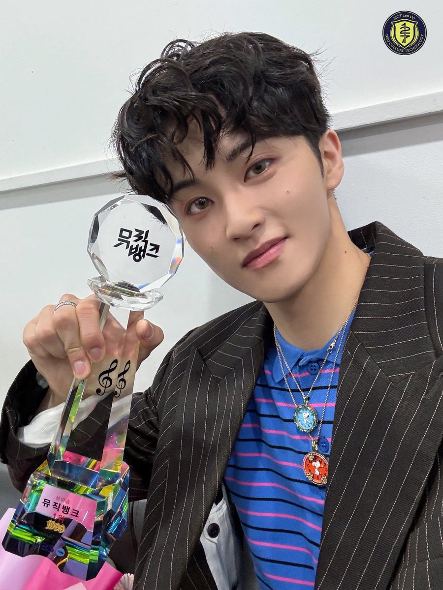 mark pics⁰² tweet media