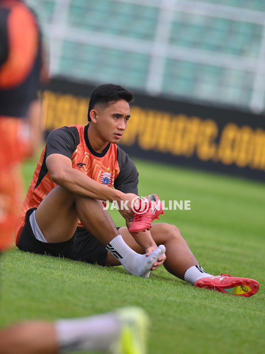 JakOnline tweet media