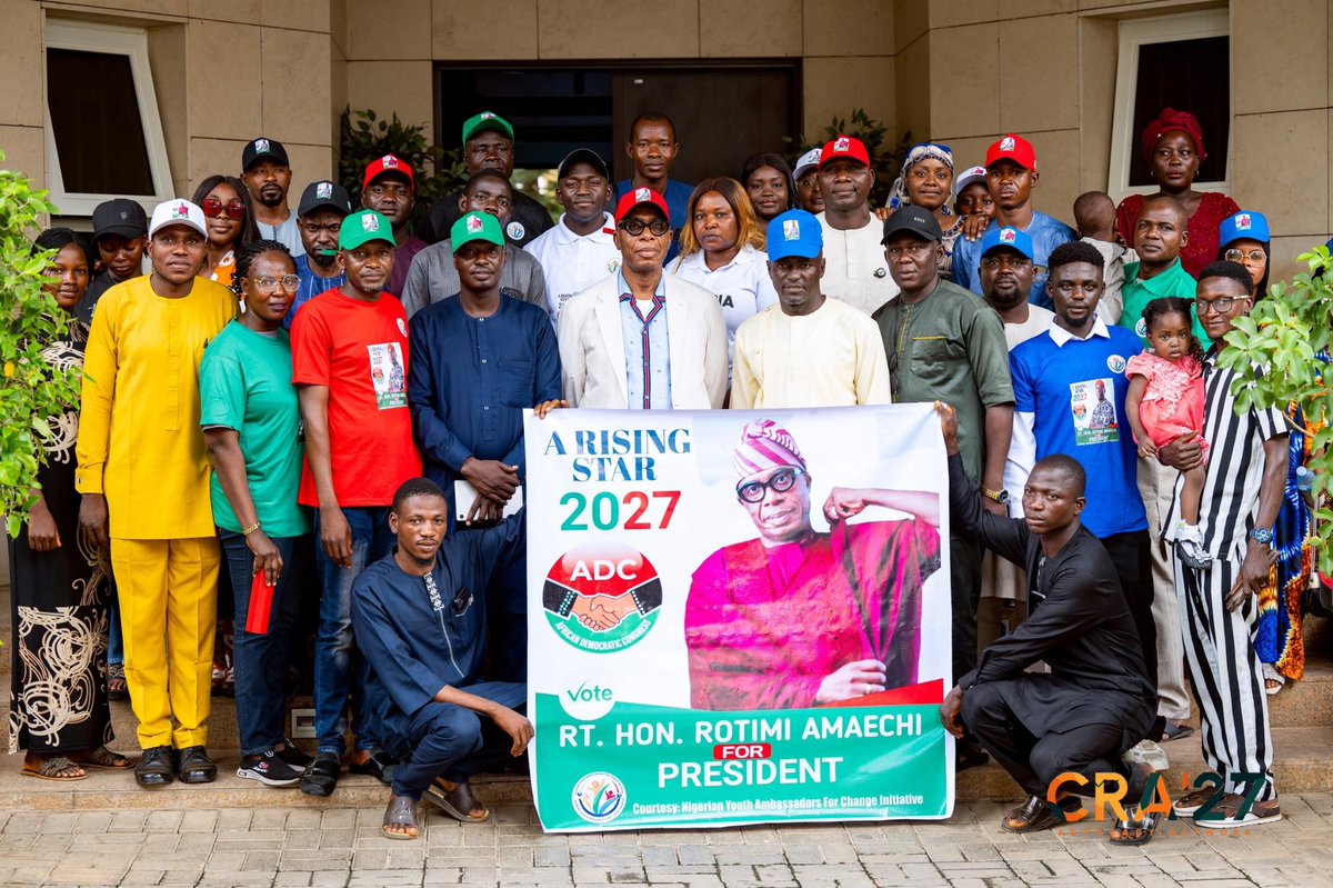 CRA27_Advocacy's tweet photo. THE YOUTH 🇳🇬

​The Nigerian Youth Ambassadors for Change Initiative, led by Comrade Peter, paid a courtesy visit to H.E. Rotimi Amaechi to foster dialogue on youth empowerment, leadership, and national development.

​During the visit, H.E. Rotimi Amaechi committed to improving Nigeria's educational system, stating: “We will make sure that all children go to school. When I was governor, the principle was affordability and accessibility.”
