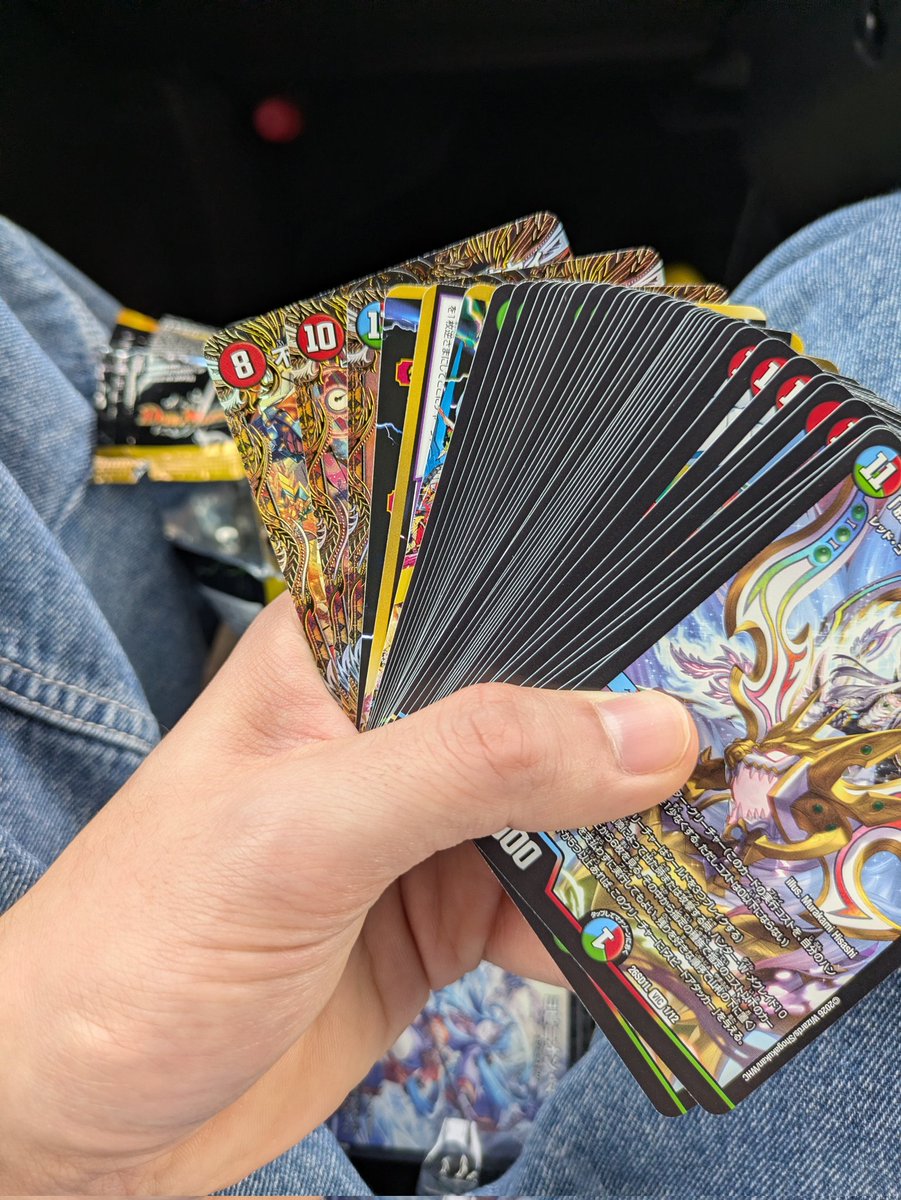 内海 琉真 tweet media