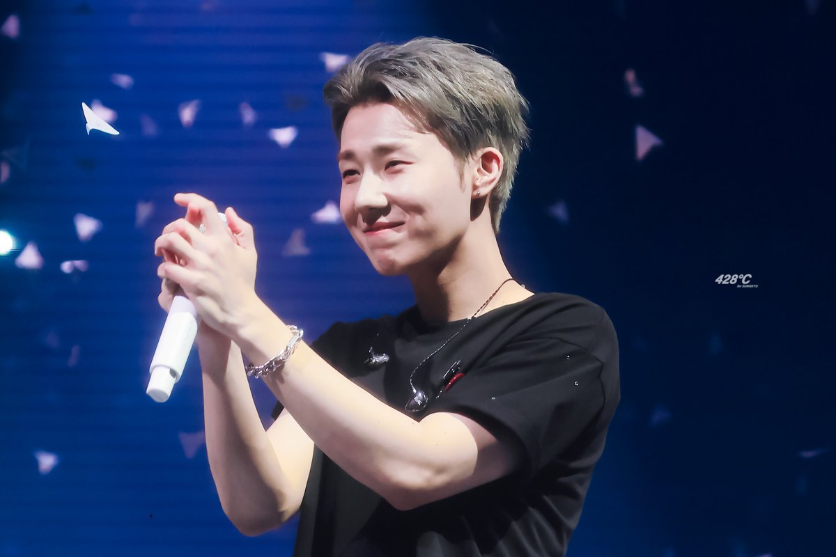 𝟒𝟐𝟖°𝐂 tweet media