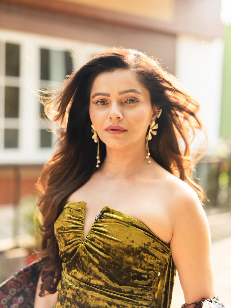 Actresswoods tweet media