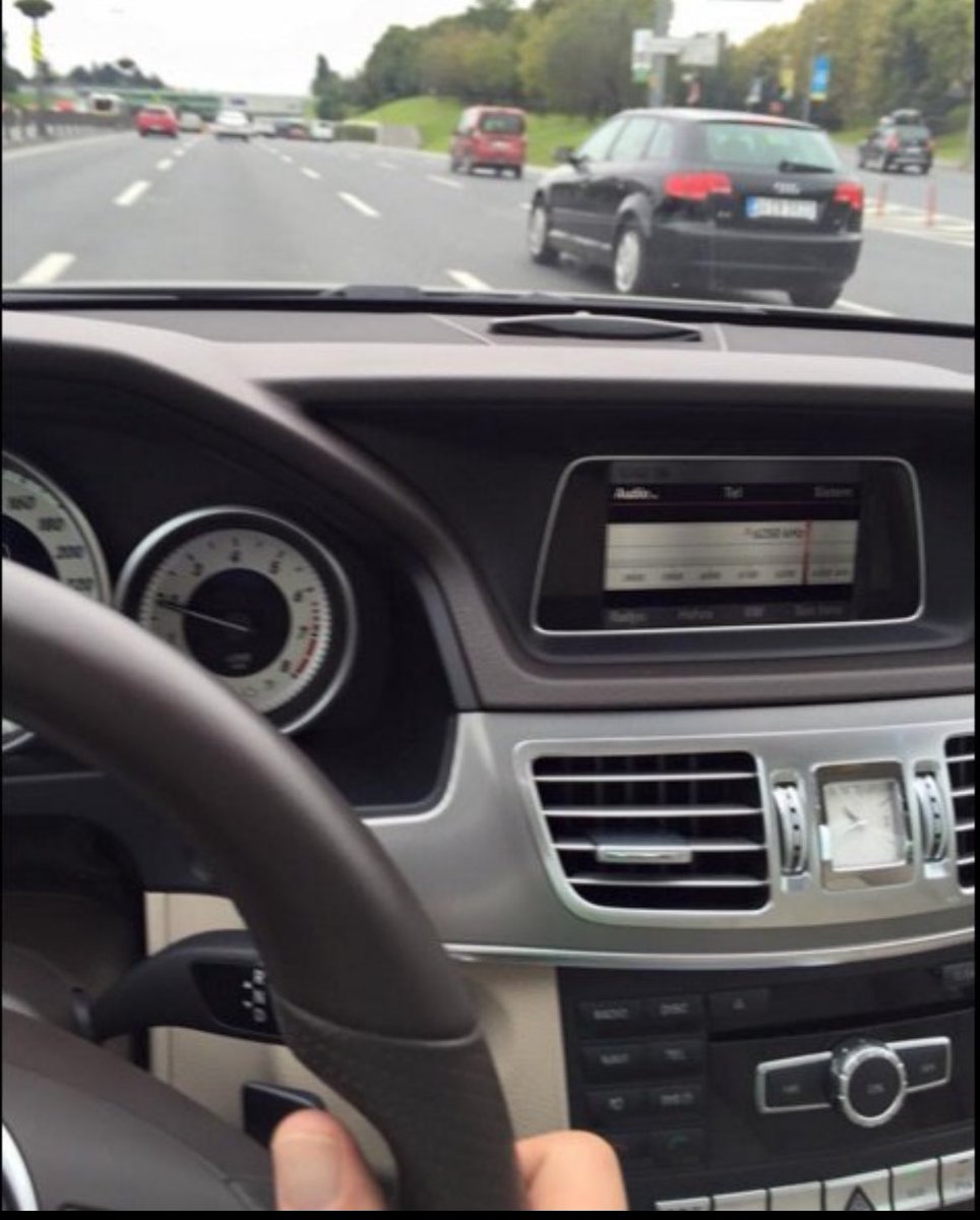 Melis ✨ tweet media