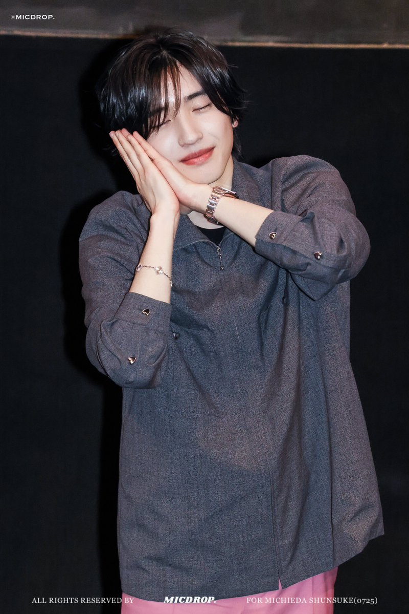 𝑴𝑰𝑪𝑫𝑹𝑶𝑷. tweet media