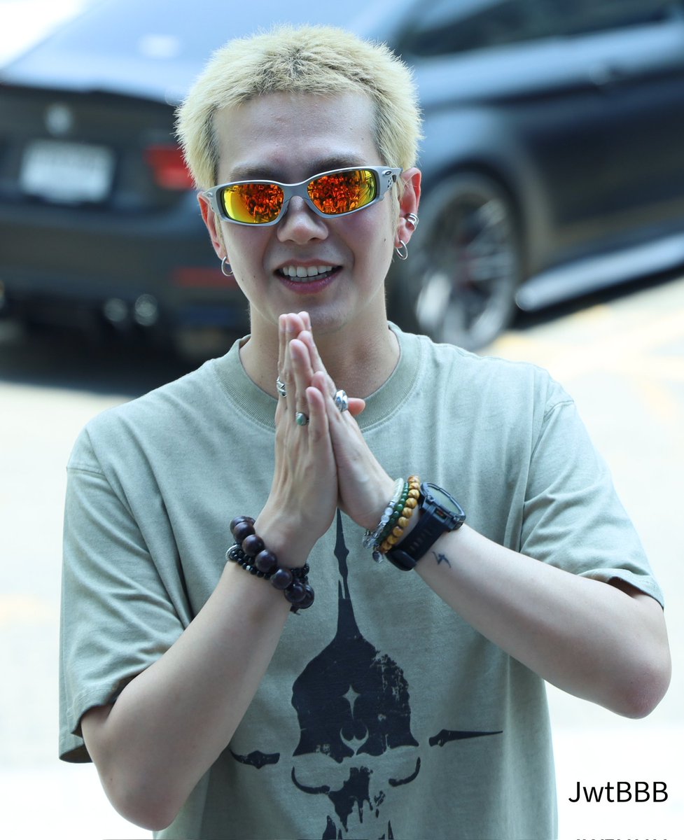 JwtB(uild)B(utter)B(ear) 🌟⭐️ 😍 tweet media