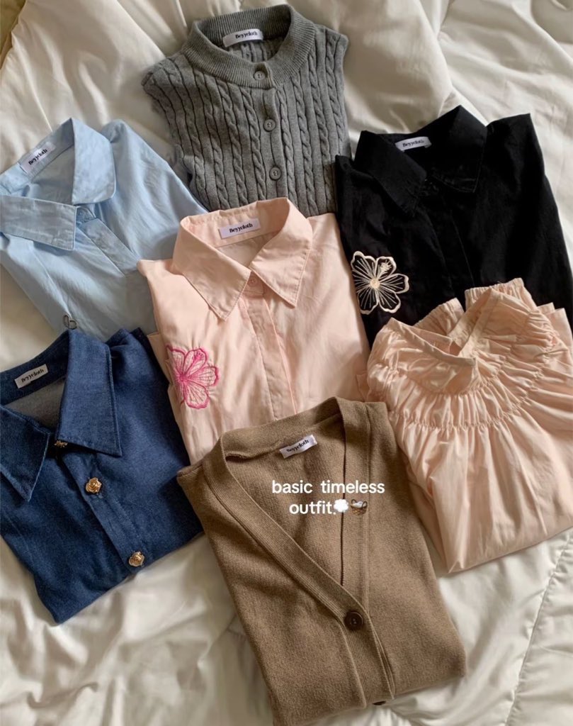 nostalgicolif's tweet photo. capsule wardrobe ❣️❣️ https://t.co/LxN7Oaq2C7