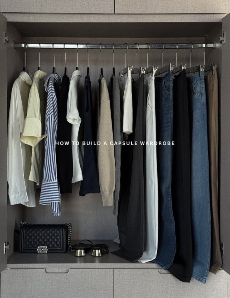 nostalgicolif's tweet photo. capsule wardrobe ❣️❣️ https://t.co/LxN7Oaq2C7
