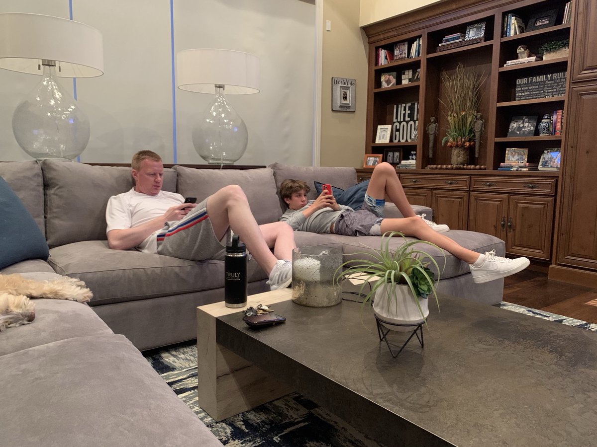 Johnjay Van Es tweet media