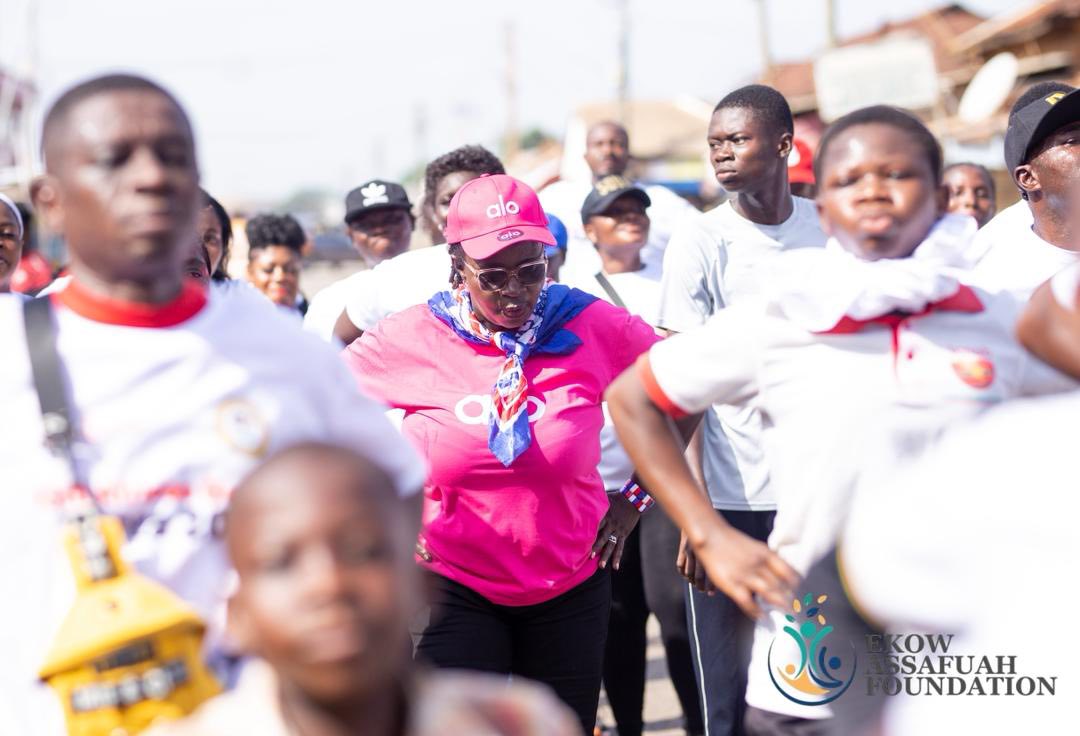 Walking with the people, listening, and working toward a healthier constituency. Highlights from Day 6 of MP’s Week. 

💙 #MPsWeek