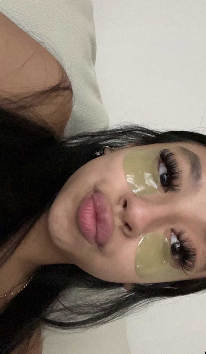 KayrahMaria's tweet photo. What my face looks like this
Morning🤭💕 https://t.co/lblXPJfoIa