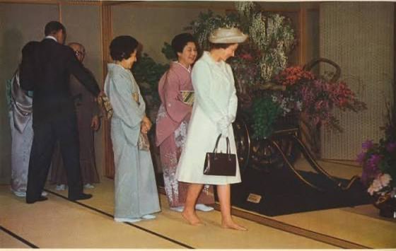 仏塔（stupa） tweet media