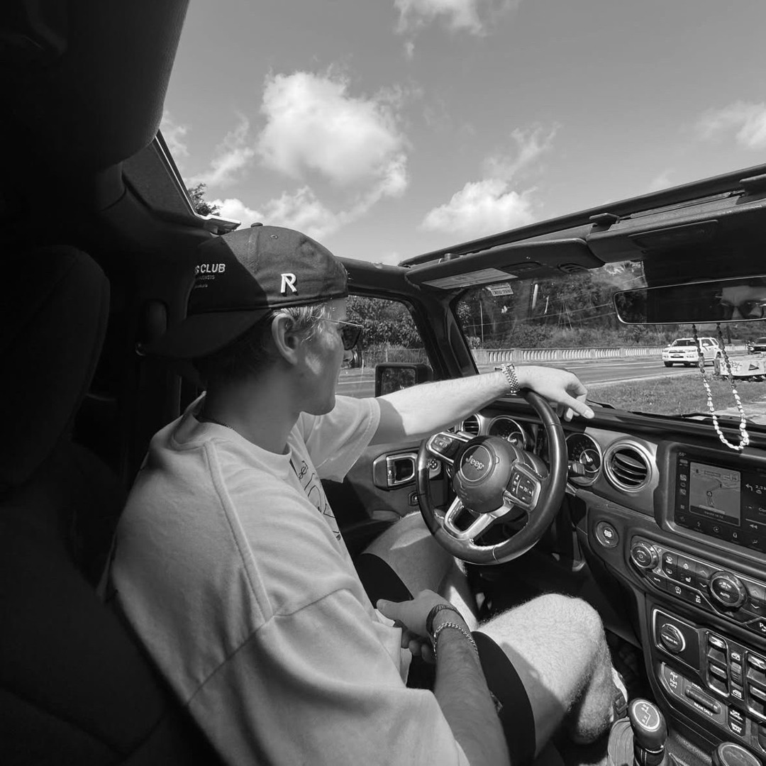 Woodsy Corner. tweet media