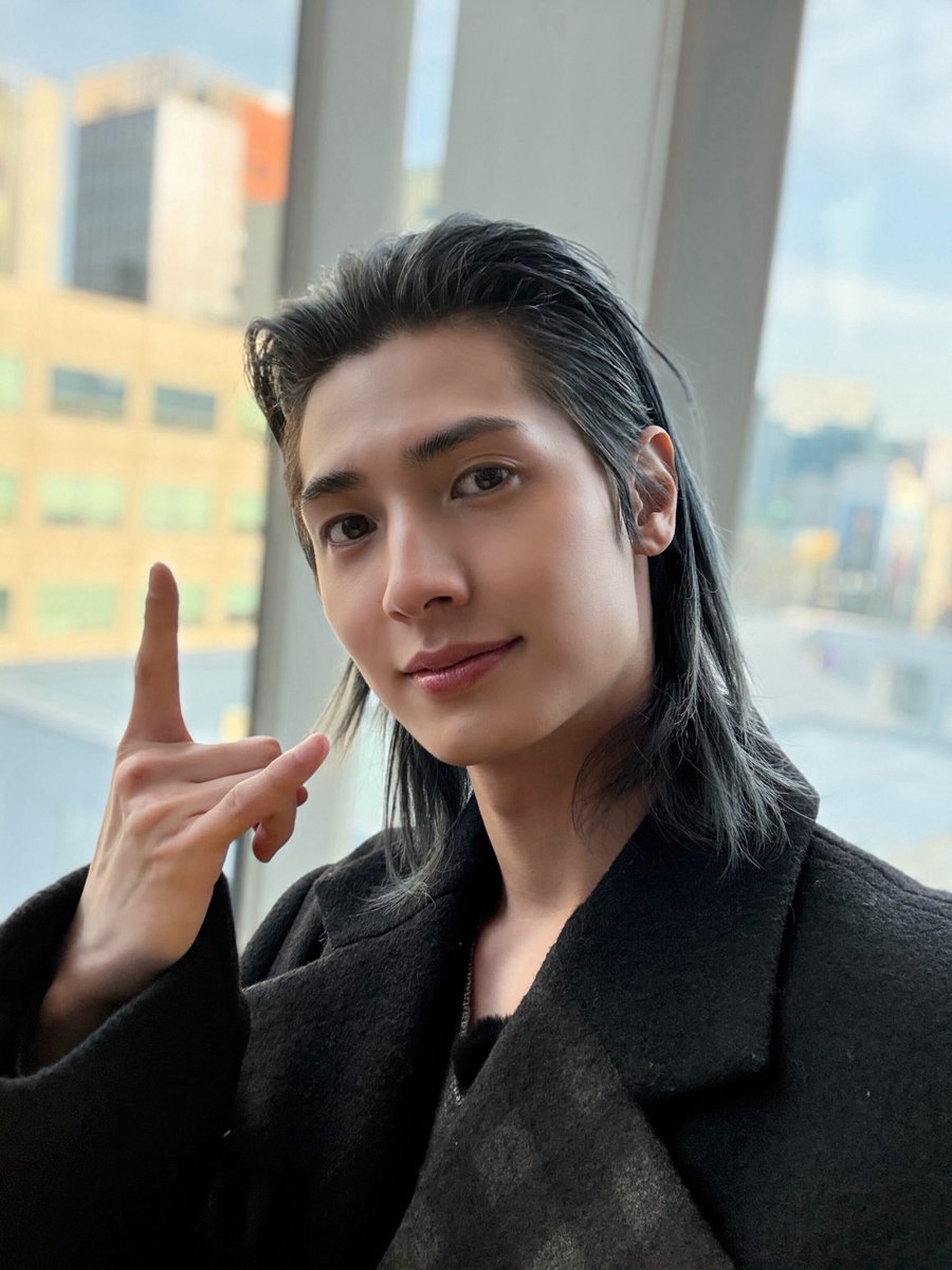 Xdinary Heroes tweet media