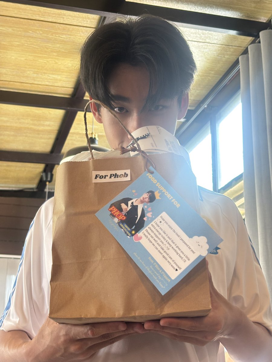 p.poph.s tweet media