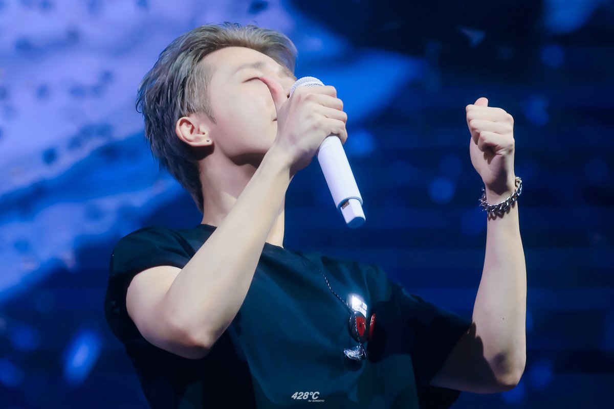 𝟒𝟐𝟖°𝐂 tweet media