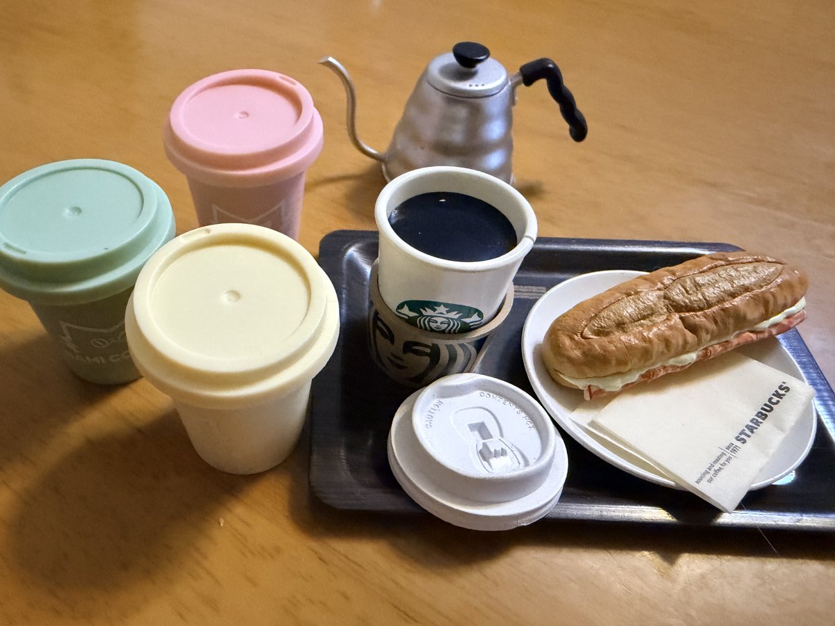 あかりこ tweet media