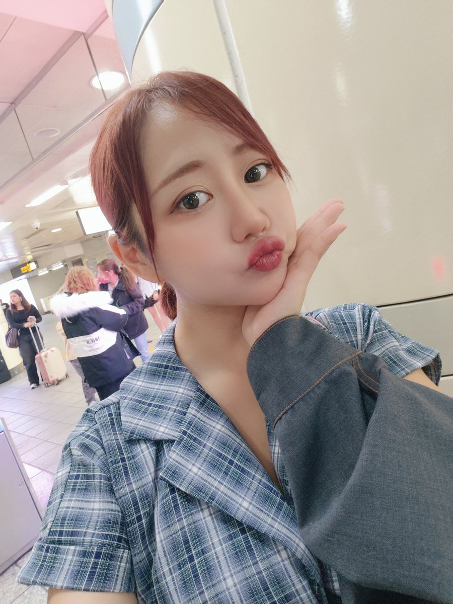 ChloeBABY tweet media