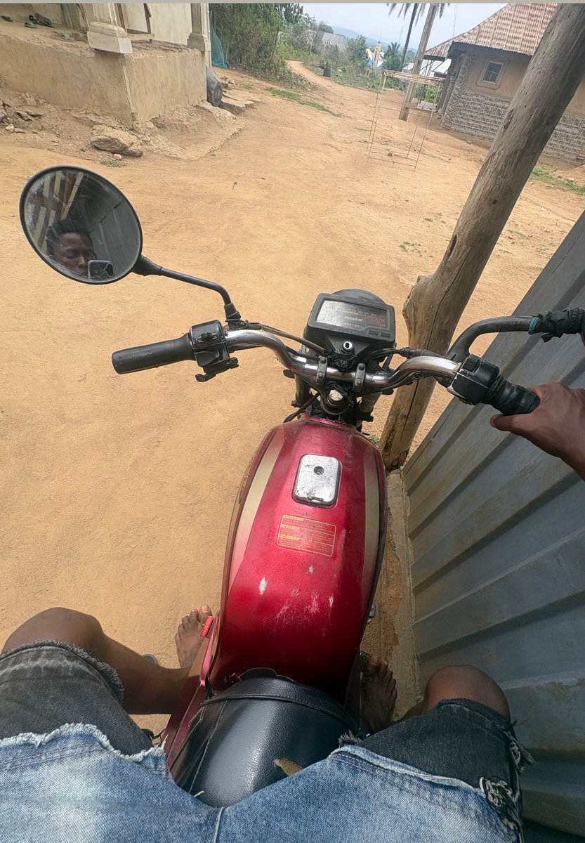 Star Ridex tweet media