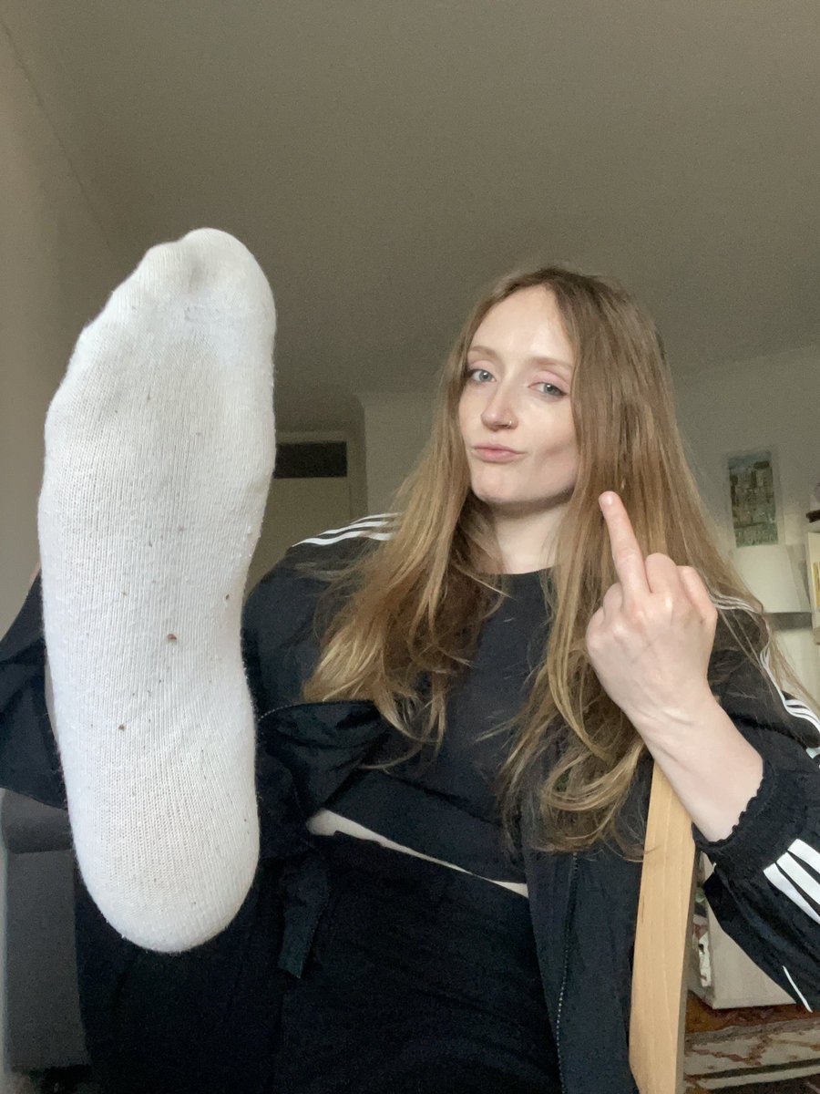 izzy 💋 tweet media