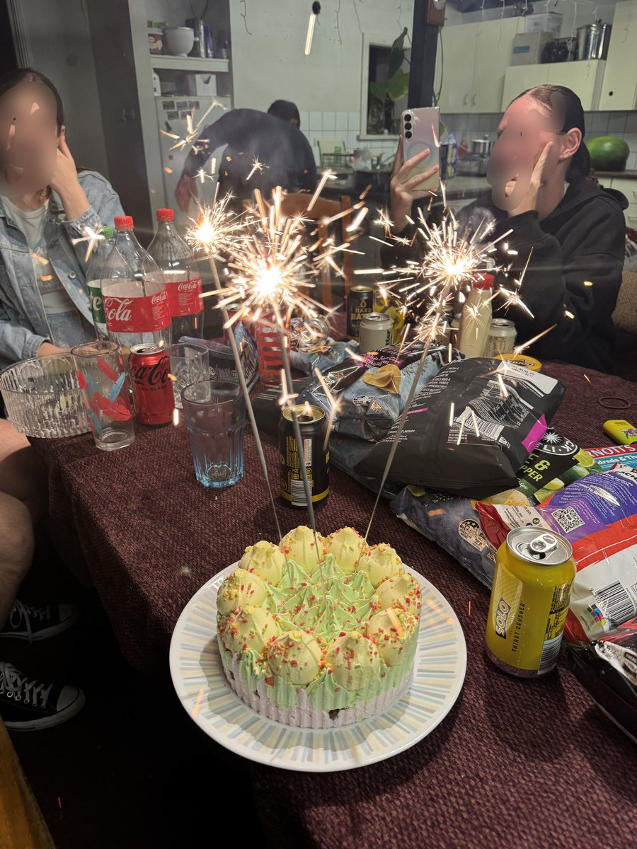 ebby แฅซแญก. tweet media