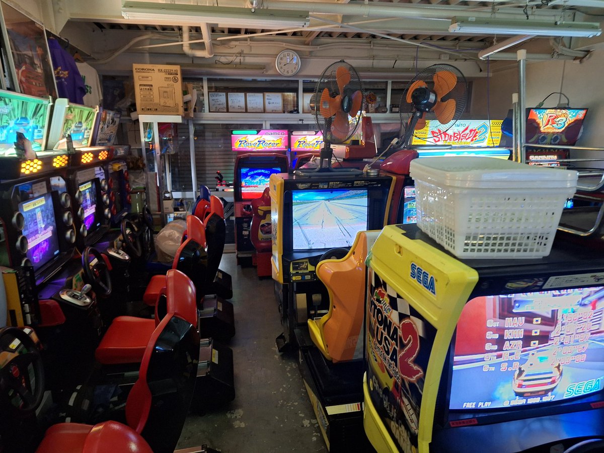 holeecrab tweet media